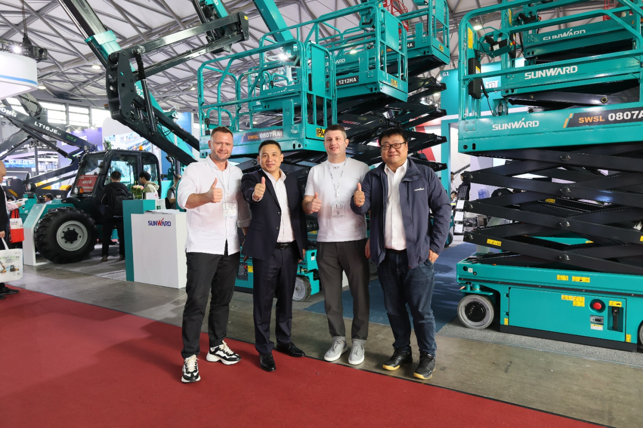 精品出击，，，，闪灼魔都！恒峰g22智能全系列高空机械亮相2023亚洲国际高空展