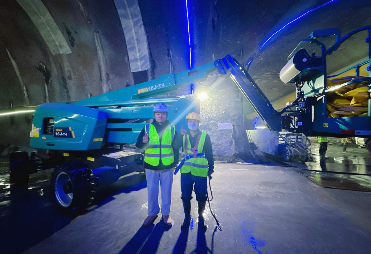 不惧高海拔挑战！恒峰g22智能高空机械实力助建川藏铁路