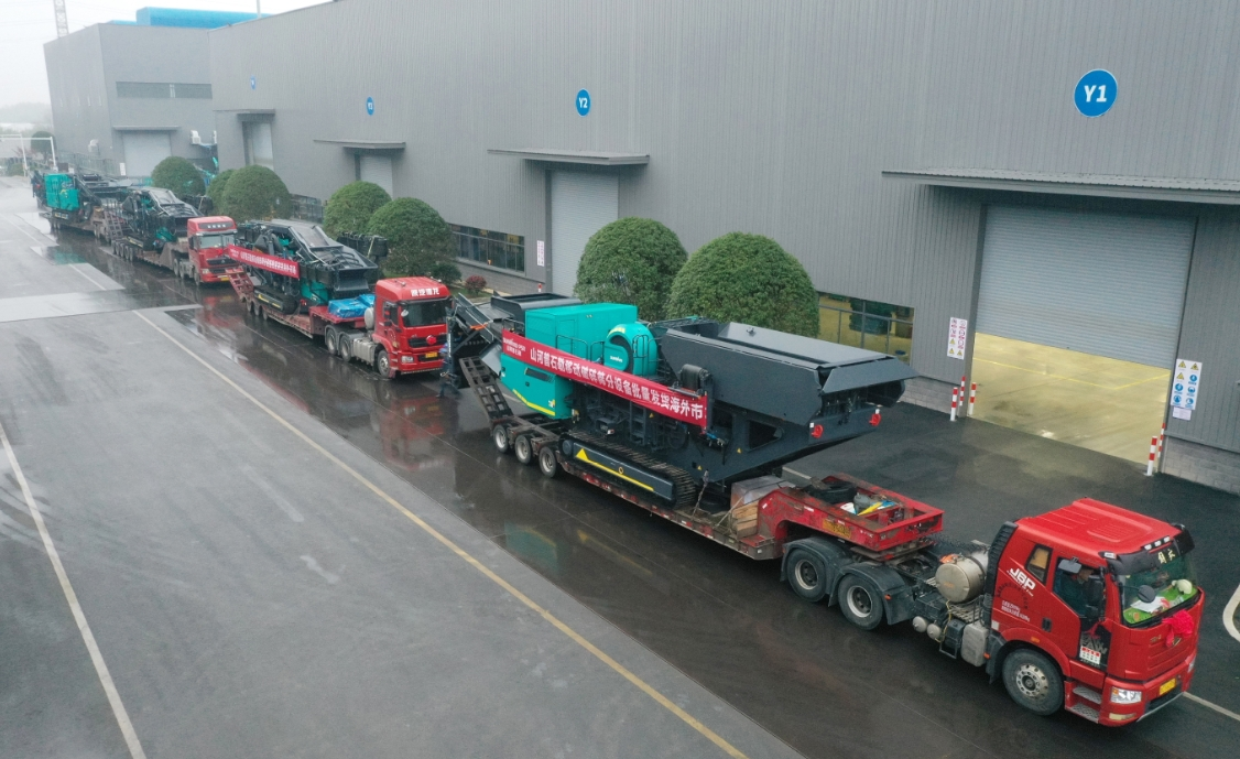 加速出海，，，，，，恒峰g22普石勒破碎筛分装备批量出口东南亚