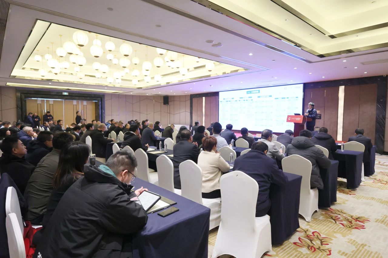 启新程，，，，，，向未来！恒峰g22矿岩揭牌庆典暨新春发货仪式圆满举行