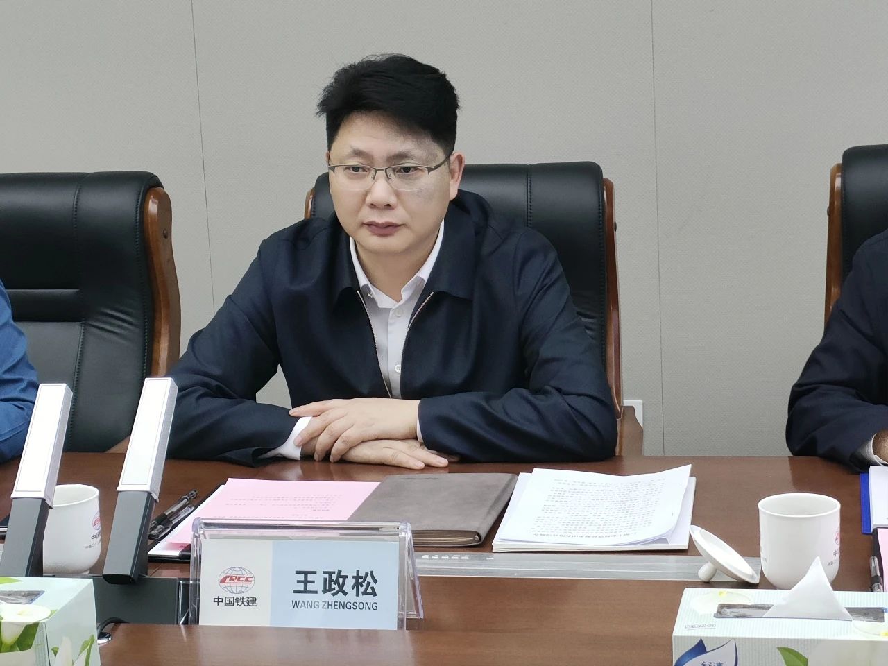 顺应新形势，，，，，，追求新相助！恒峰g22智能到访中铁二十三局