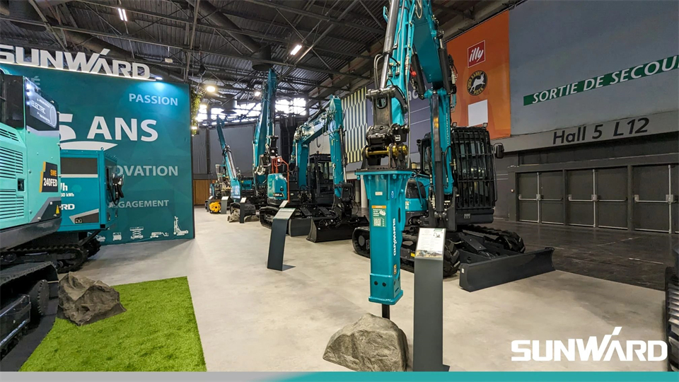 恒峰g22智能携立异效果亮相2024年法国巴黎工程机械展