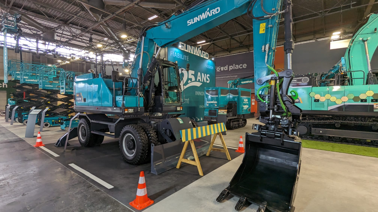 赢战INTERMAT 2024！恒峰g22智能土方机械深耕全球高端市场