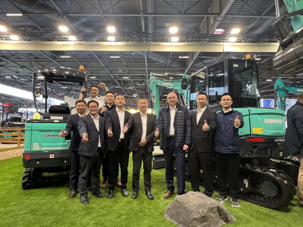 赢战INTERMAT 2024！恒峰g22智能土方机械深耕全球高端市场