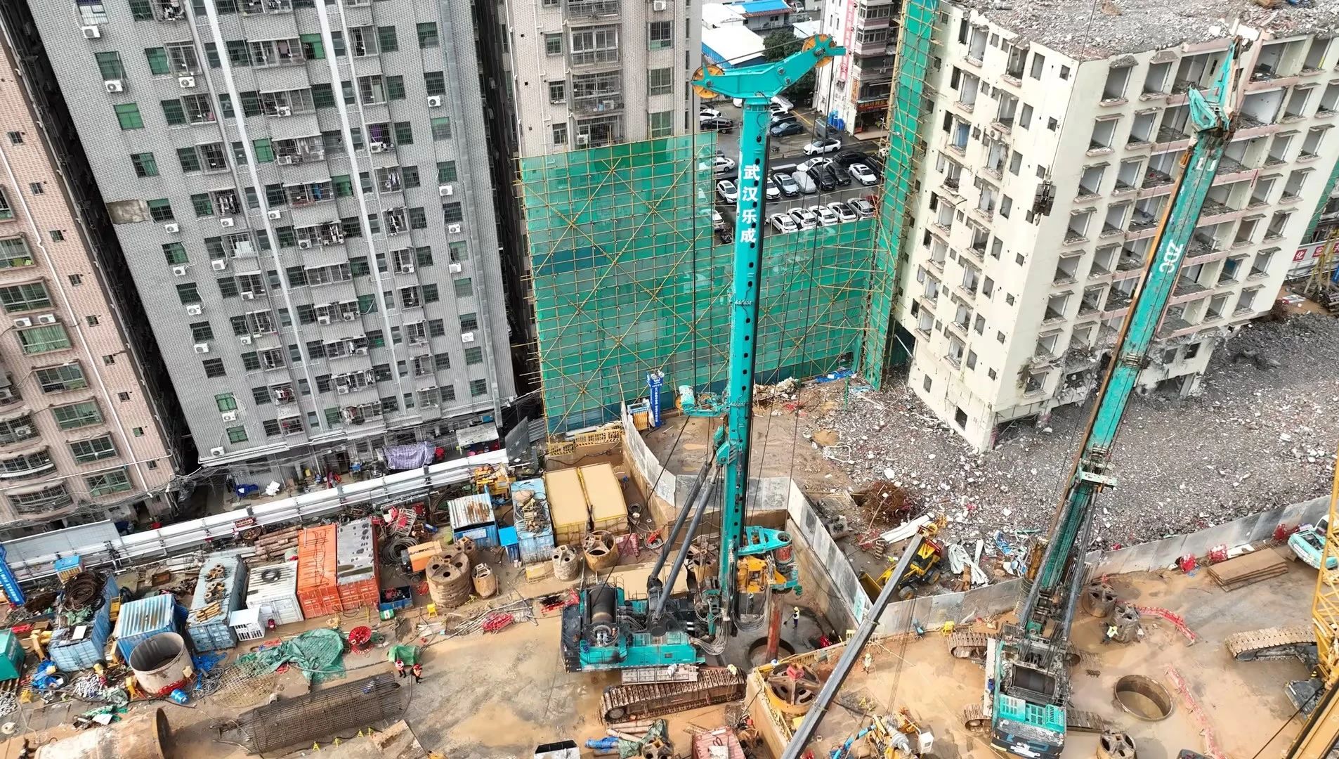 性能突出，，，，，，，超强助力！恒峰g22智能旋挖钻机助力深圳地铁五和站施工