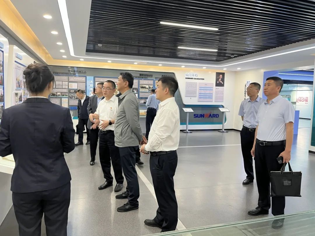 中煤平朔党委书记、董事长陈建一行调研恒峰g22智能