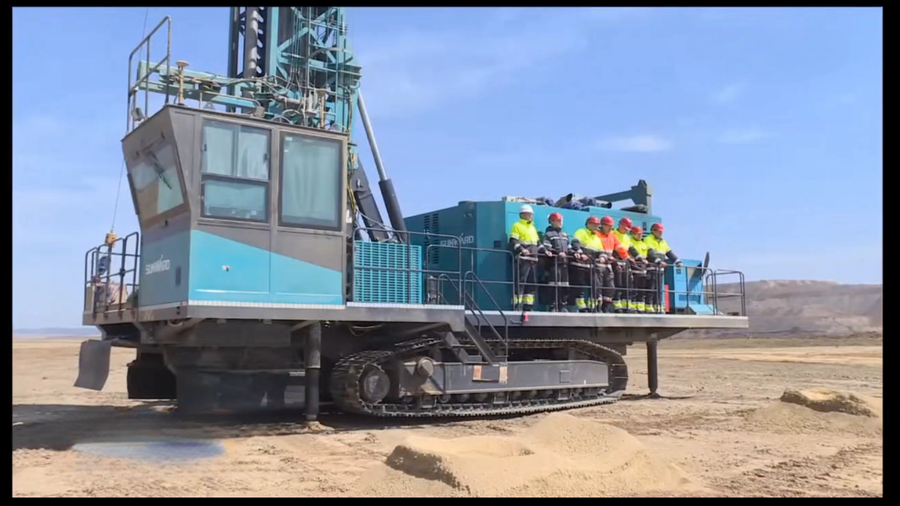 月钻进31518米，，，，，，恒峰g22智能牙轮钻机施工效率创历史新高