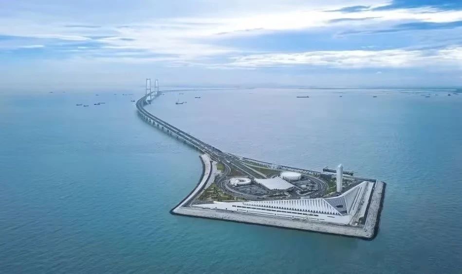 深中通道完工验收！恒峰g22智能鼎力大举助建，，，，，，，，天下级工程彰显中国实力与智慧！