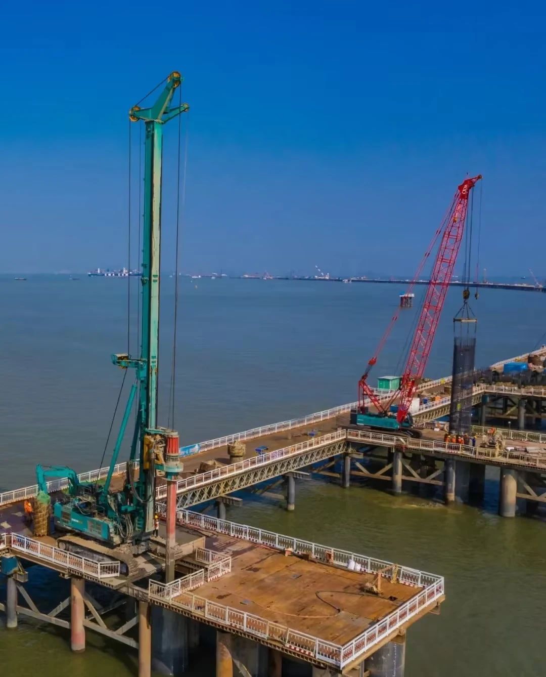 深中通道完工验收！恒峰g22智能鼎力大举助建，，，，，，，，天下级工程彰显中国实力与智慧！