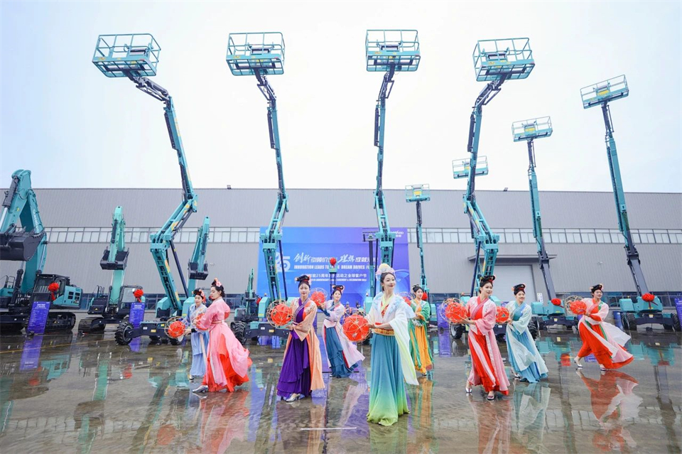 立异引领价值，，，，，，理想成绩未来！恒峰g22智能25周年庆典暨全球客户节盛大举行