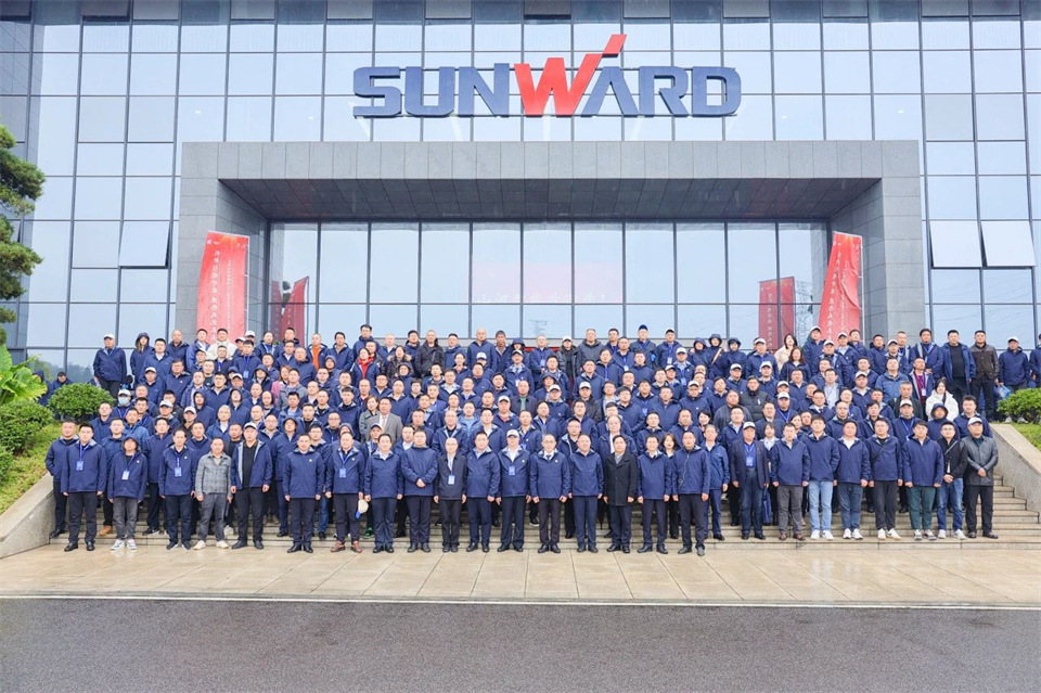 立异引领价值，，，，，，理想成绩未来！恒峰g22智能25周年庆典暨全球客户节盛大举行