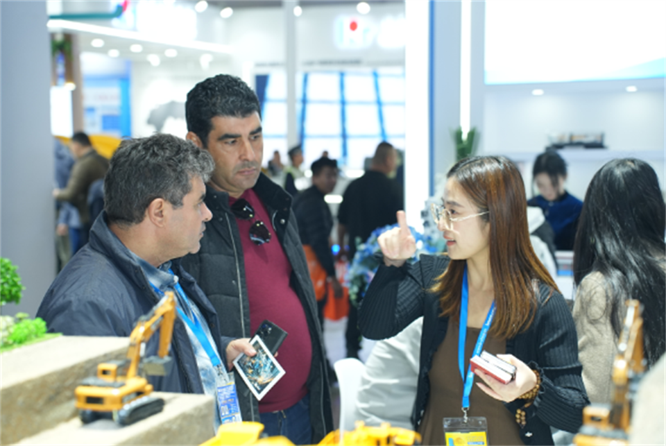 智造空间，，，，，价值共生！广州恒峰g22精彩亮相2024上海宝马展