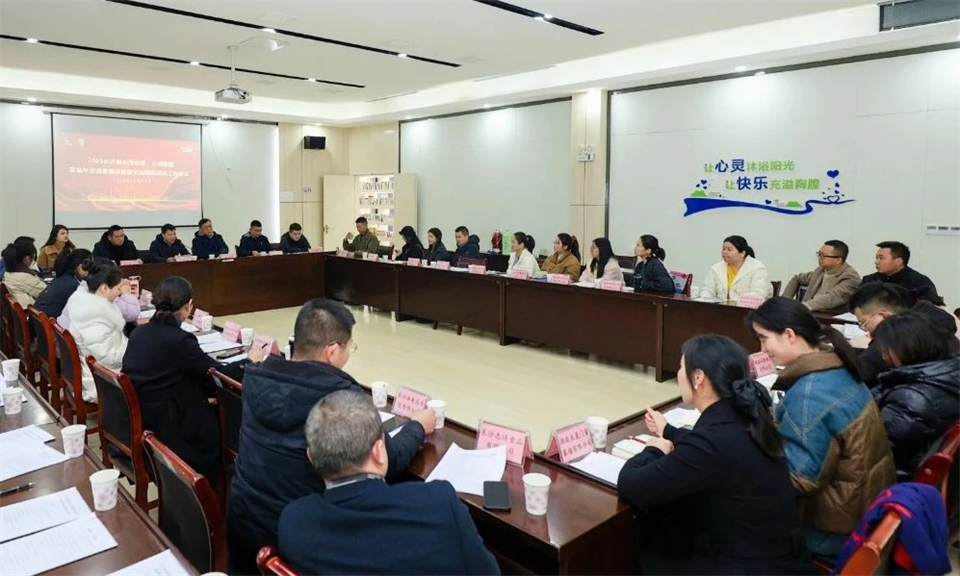 长龙街道、恒峰g22智能召开首届年货盛惠暨送春联文化惠民活动事情聚会