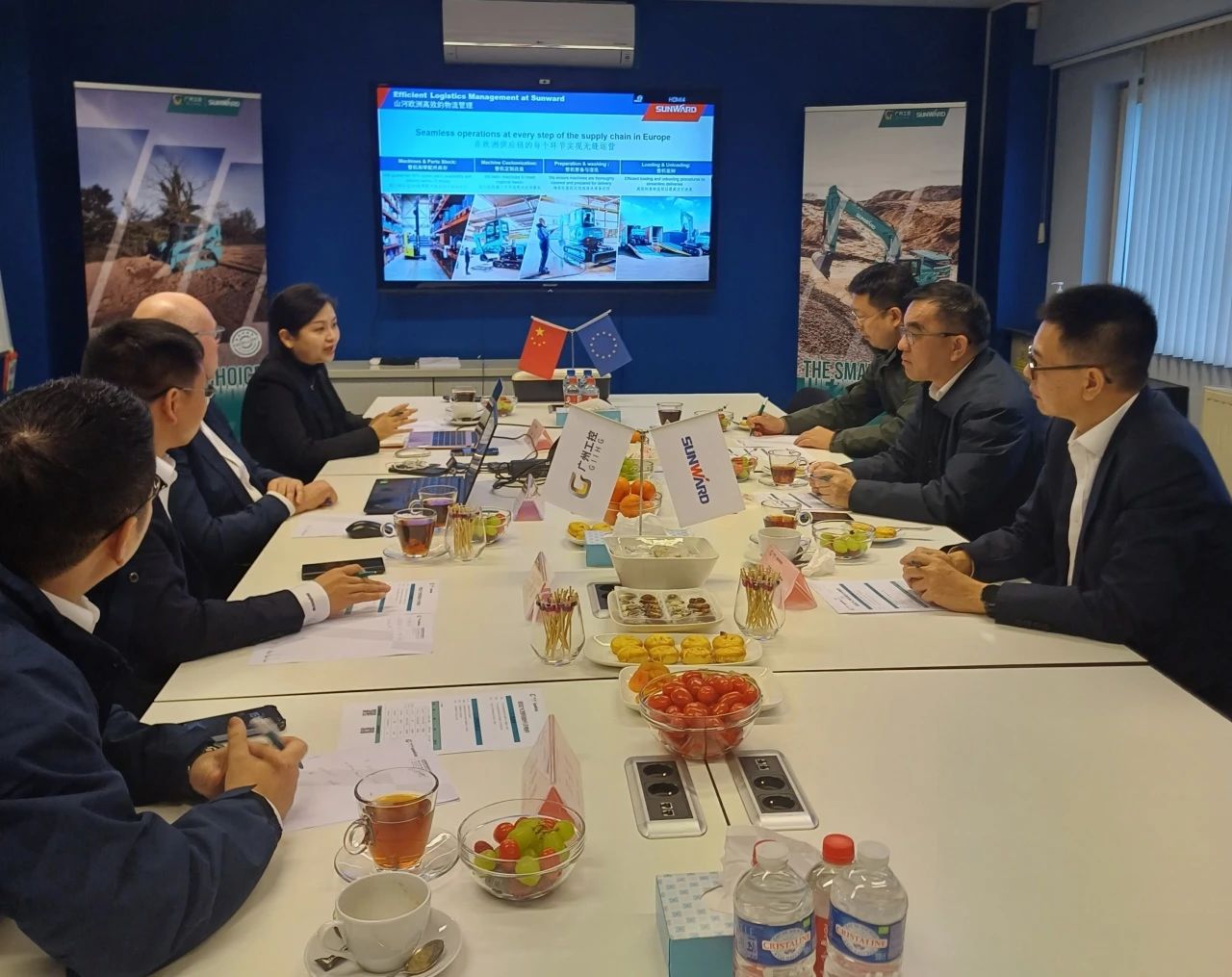 广州工控集团总司理王福铸率队考察恒峰g22智能欧洲子公司