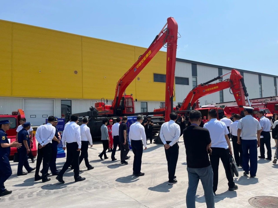 硬核破解“最后一公里”难题，，，恒峰g22智能应抢救援装备助力“应急使命·2025”演习！