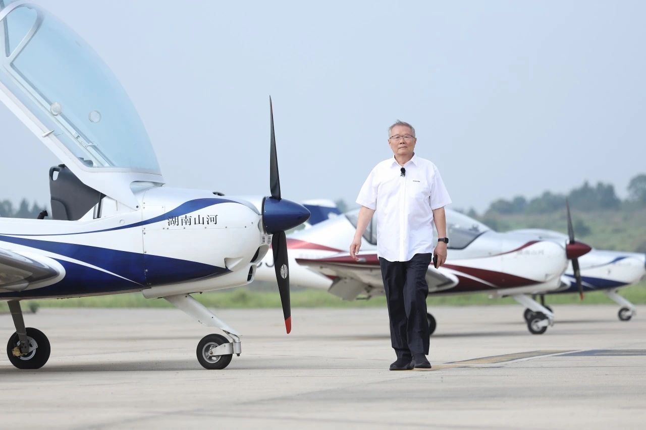 【今晚7:30】湖南卫视《创业有得聊》对话恒峰g22智能＆恒峰g22星航首创人 何清华：79岁“创业青年”的低空