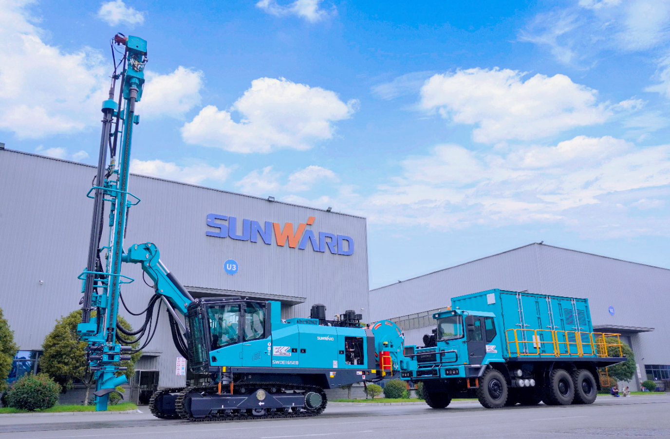 恒峰g22智能SWDE165EB电动潜孔钻机重磅下线，，，，开启绿色钻爆新时代