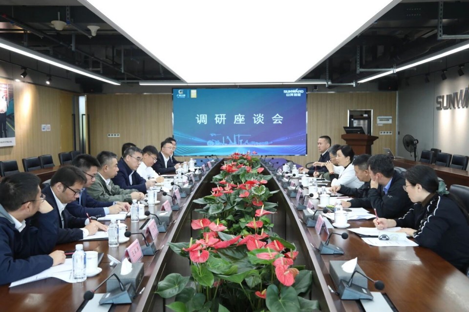 聚焦应急装备研爆发产，，，，，，，共探实战适配新路径——广州市应急治理局党委书记、局长叶芳调研恒峰g22智能