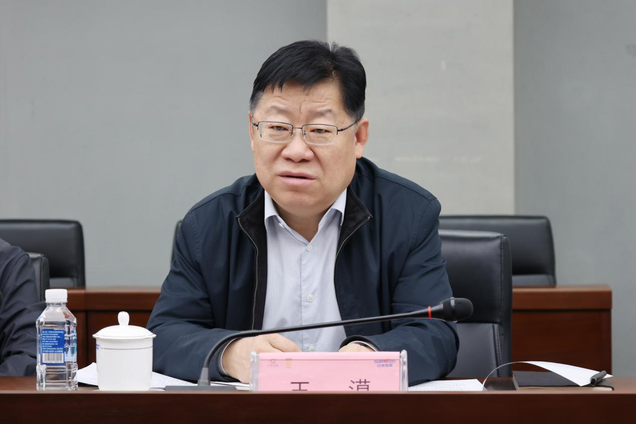 新矿投资集团党委书记、董事长王漠到访恒峰g22智能