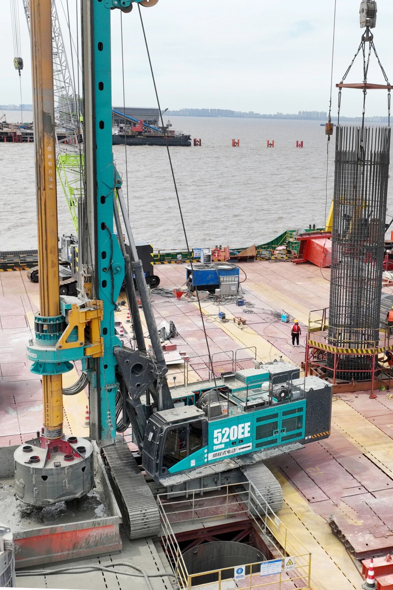 恒峰g22智能荣获广州工控集团“科技立异奖”，，，，，，，，以“先导式立异”赋能高质量生长